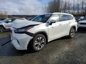 Toyota Highlander HYBRID XLE 2.5L 4 2020