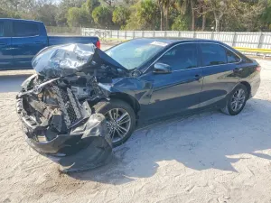 Toyota Camry LE 2.5L 4 2016