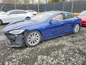 Tesla Model S 2019