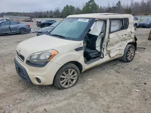 Kia Soul 2.0L 4 2013