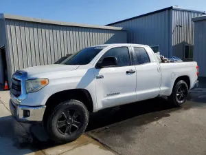 Toyota Tundra 5.7L 8 2014