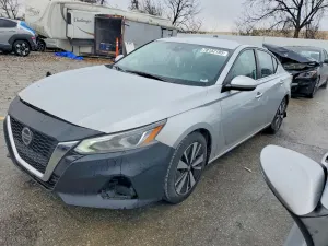 Nissan Altima 2.5L 4 2021