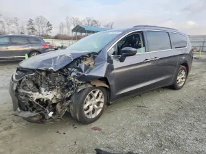 Chrysler Pacifica 3.6L 6 2019