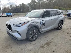 Toyota Highlander 3.5L 6 2020