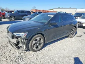 Audi E-Tron 2021