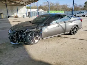 Nissan Altima 2.0L 4 2023