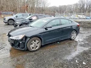 Hyundai Elantra 2.0L 4 2020