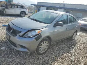 Nissan Versa S 1.6L 4 2012