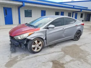 Hyundai Elantra GLS 1.8L 4 2013