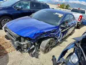 Hyundai Elantra SEL 2.0L 4 2023