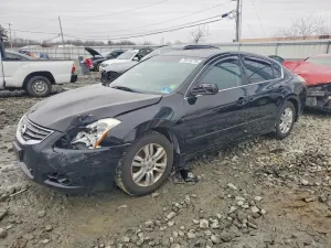 Nissan Altima BASE 2.5L 4 2012