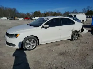 Volkswagen Jetta 2.0L 4 2012