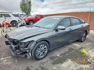 Hyundai Elantra 2.0L 4 2024