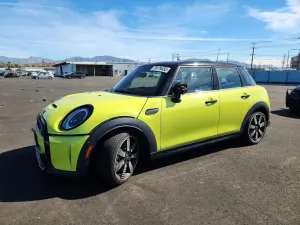 Mini Cooper 2.0L 4 2023