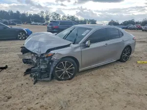 Toyota Camry L 2.5L 4 2019