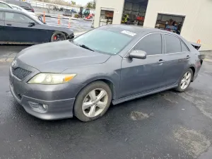 Toyota Camry BASE 2.5L 4 2011
