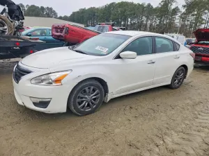 Nissan Altima 2.5L 4 2015