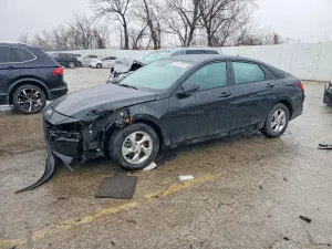 Hyundai Elantra 2.0L 4 2023