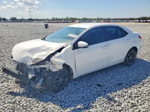 Toyota Corolla 1.8L 4 2015