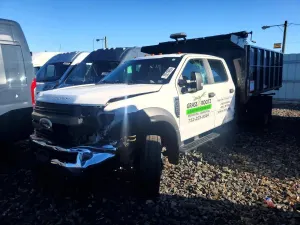 Ford F-450 6.8L 10 2019