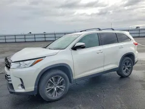 Toyota Highlander LE 3.5L 6 2019