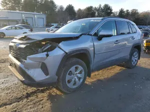 Toyota Rav4 LE 2.5L 4 2021