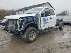 Ford F-350 6.7L 8 2022