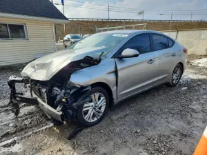 Hyundai Elantra 2.0L 4 2020