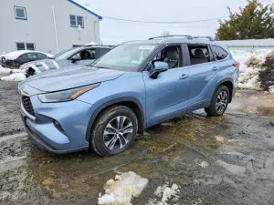 Toyota Highlander 2.4L 4 2023