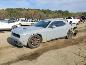 Dodge Challenger 3.6L 6 2021