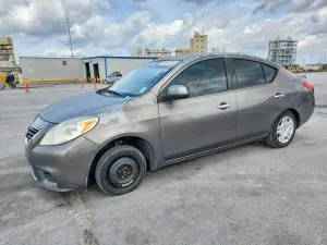 Nissan Versa S 1.6L 4 2014