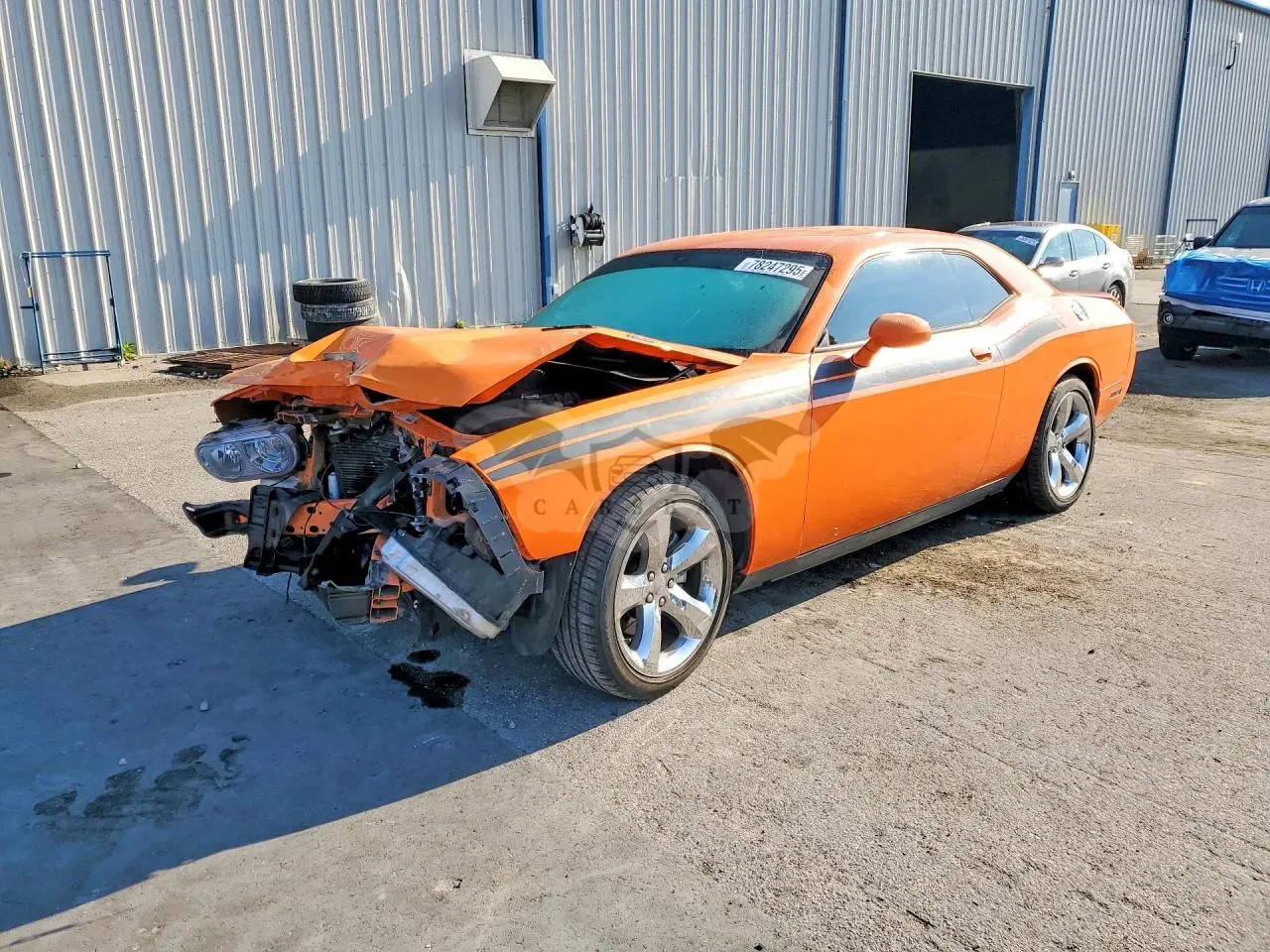 Dodge Challenger 5.7L 8 2014
