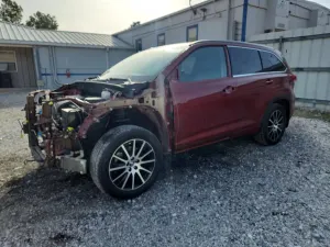 Toyota Highlander 3.5L 6 2017