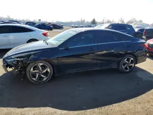 Hyundai Elantra 2.0L 4 2022