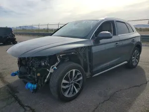 Audi Q5 2.0L 4 2022