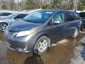 Toyota Sienna 3.5L 6 2011