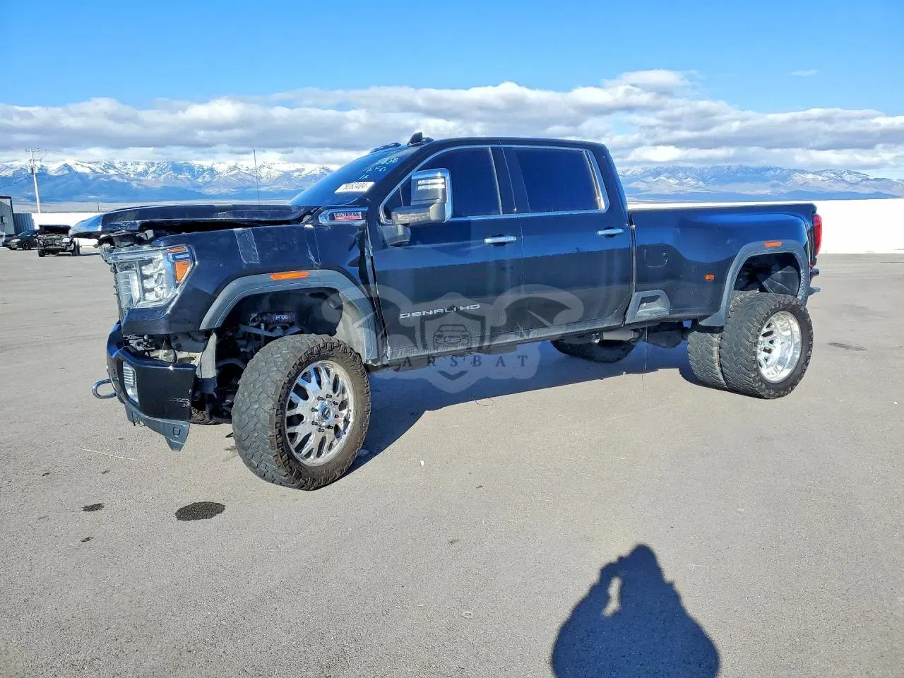 GMC Sierra K3500 DENALI 6.6L 8 2021