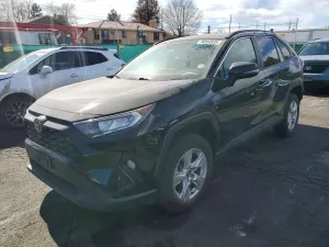Toyota Rav4 XLE 2.5L 4 2021