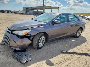 Toyota Camry LE 2.5L 4 2016