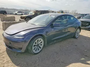 Tesla Model 3 2022