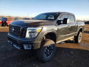 Nissan Titan 5.6L 8 2017