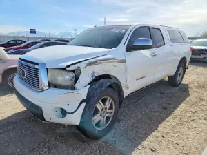 Toyota Tundra 5.7L 8 2011