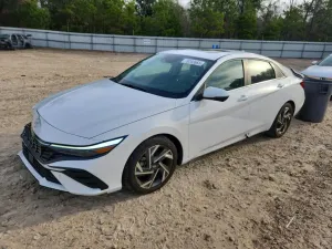 Hyundai Elantra 2.0L 4 2024
