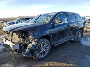 Toyota Highlander SE 3.5L 6 2019