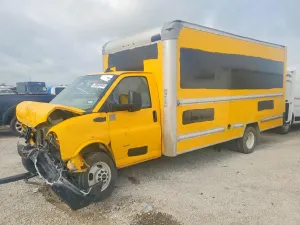 GMC Savana 6.6L 8 2022