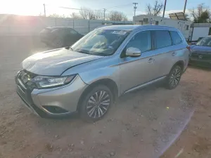 Mitsubishi Outlander 2.4L 4 2020