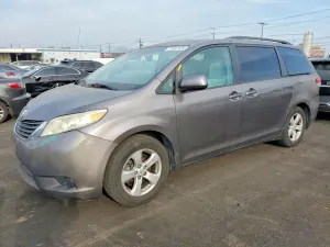 Toyota Sienna 3.5L 6 2011