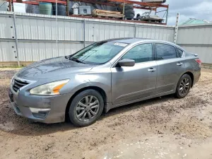 Nissan Altima 2.5L 4 2015