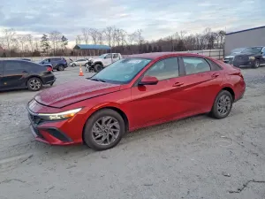 Hyundai Elantra 2.0L 4 2024