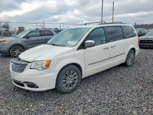 Chrysler Town & Country 3.6L 6 2013